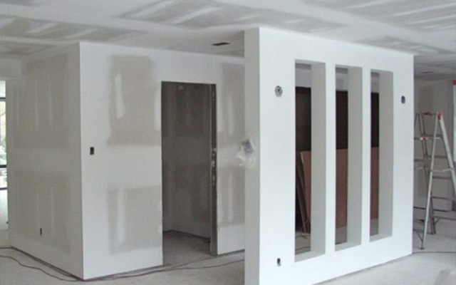 Servicios de Herrería, Electricidad y Tablayeso para la Construcción e Industria.